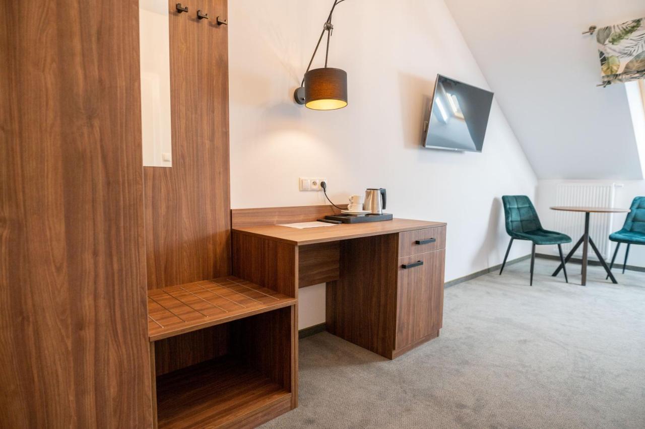 Hotel Odejewscy Хойнице Экстерьер фото