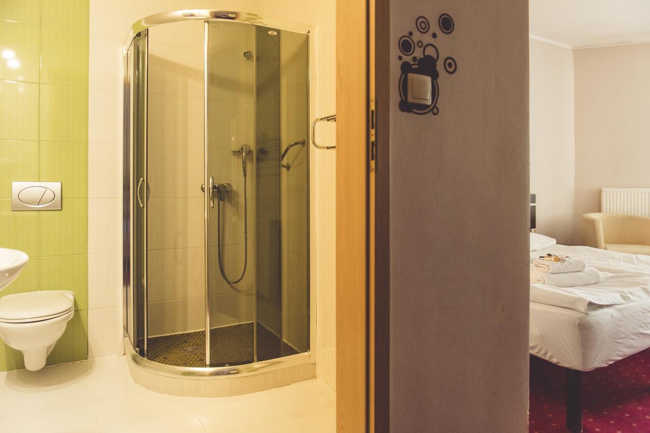 Hotel Odejewscy Хойнице Экстерьер фото