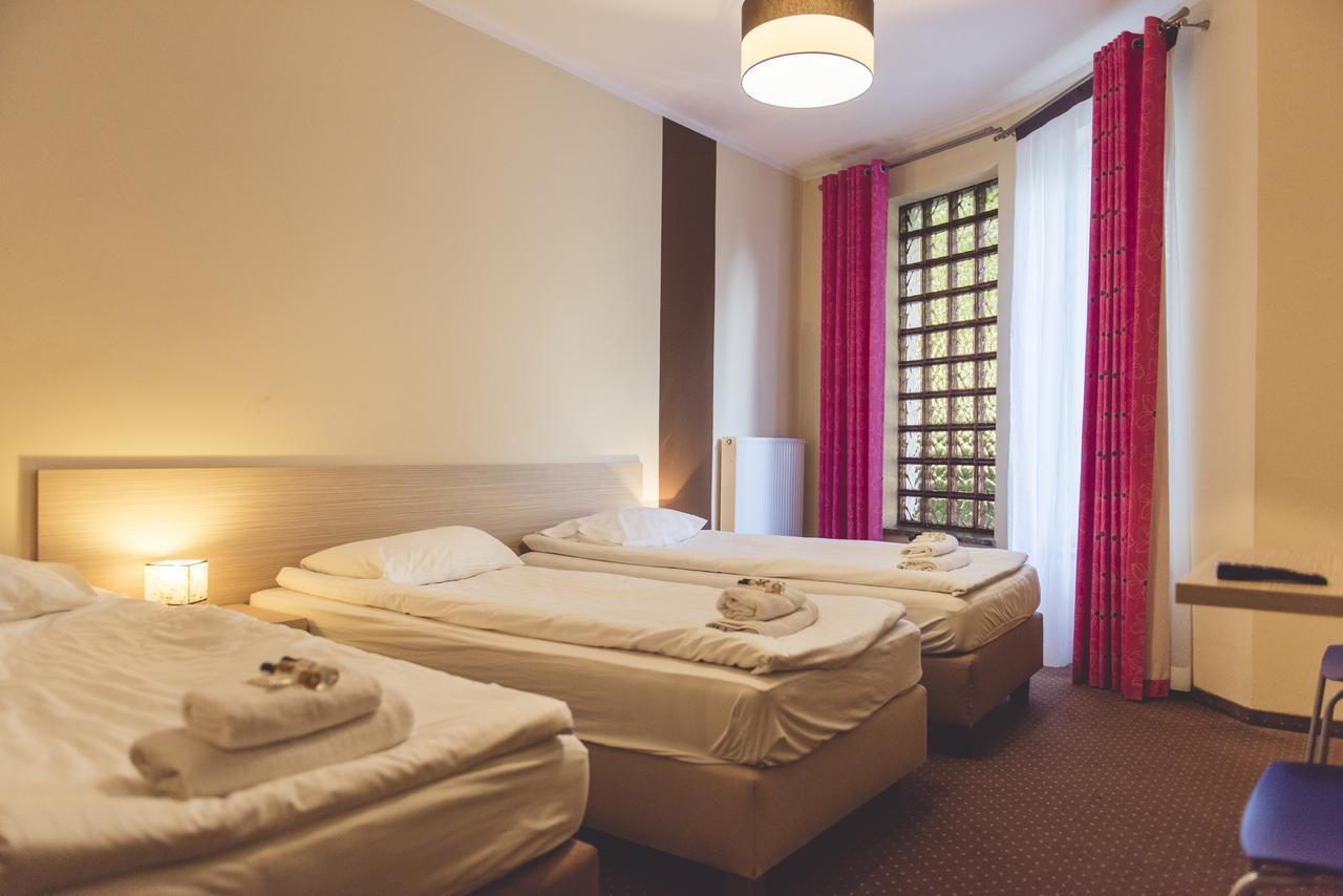 Hotel Odejewscy Хойнице Экстерьер фото